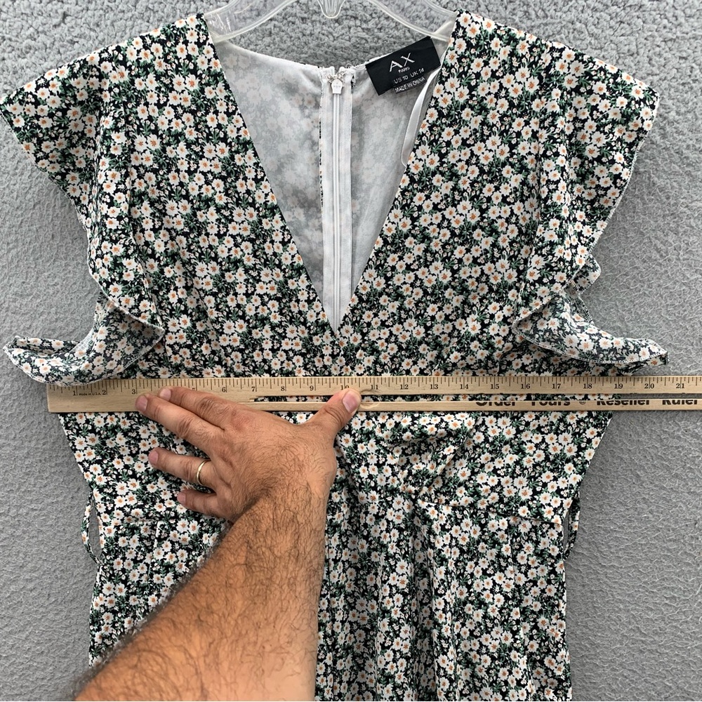 AX Paris Women Ditsy Floral V-Beck Ruffle Jumpsuit Romper Green White Size 10 - Picture 4 of 10